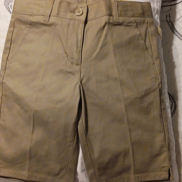 NWT Girls Bermuda shorts - Picture 2 of 6